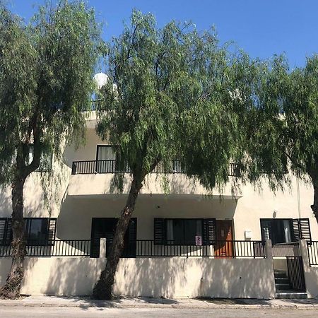 Aparthotel Athinas Court Pafos Zewnętrze zdjęcie
