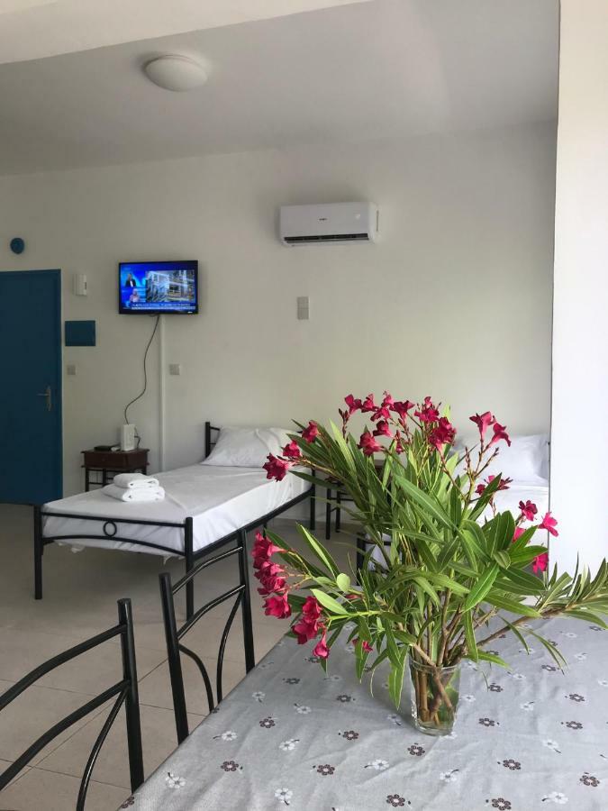 Aparthotel Athinas Court Pafos Zewnętrze zdjęcie