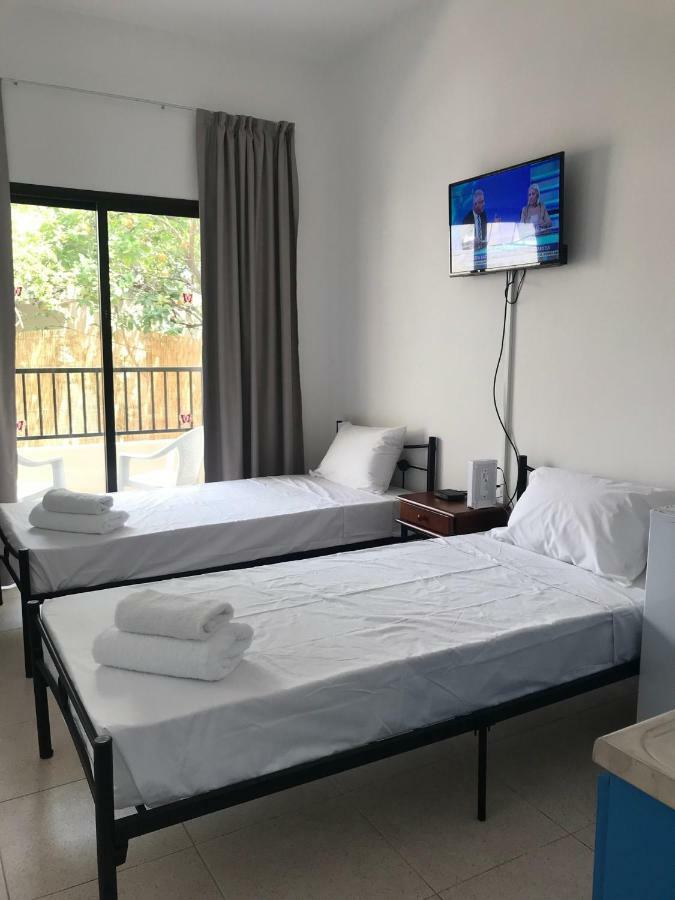 Aparthotel Athinas Court Pafos Zewnętrze zdjęcie