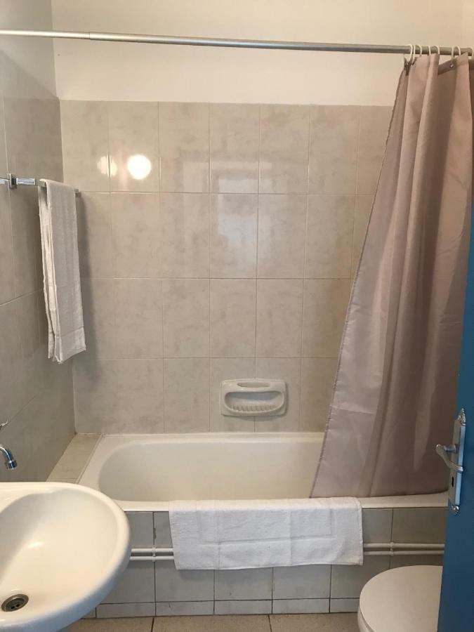 Aparthotel Athinas Court Pafos Zewnętrze zdjęcie