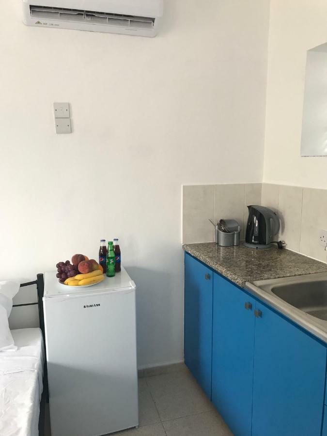 Aparthotel Athinas Court Pafos Zewnętrze zdjęcie