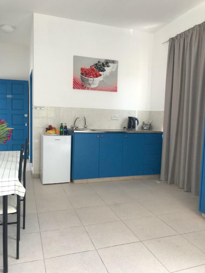 Aparthotel Athinas Court Pafos Zewnętrze zdjęcie