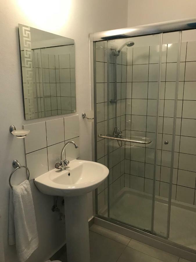 Aparthotel Athinas Court Pafos Zewnętrze zdjęcie