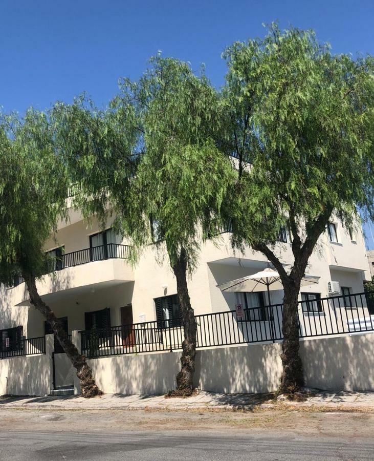 Aparthotel Athinas Court Pafos Zewnętrze zdjęcie